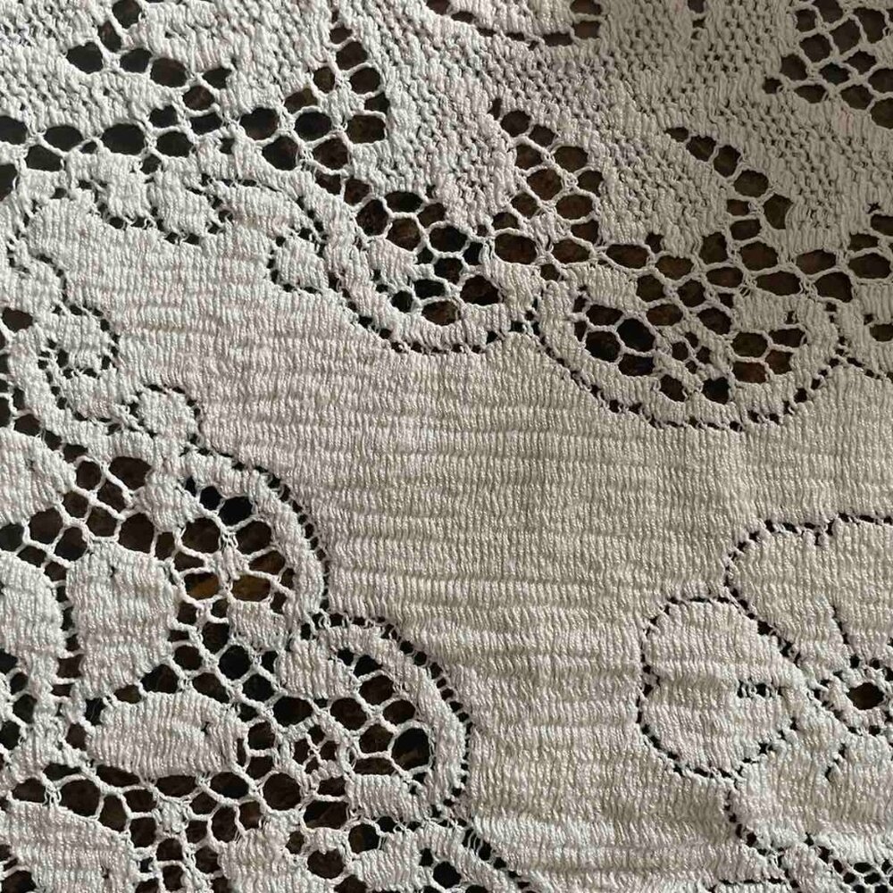 Quaker Lace Tablecloth 53"x84" - Off White